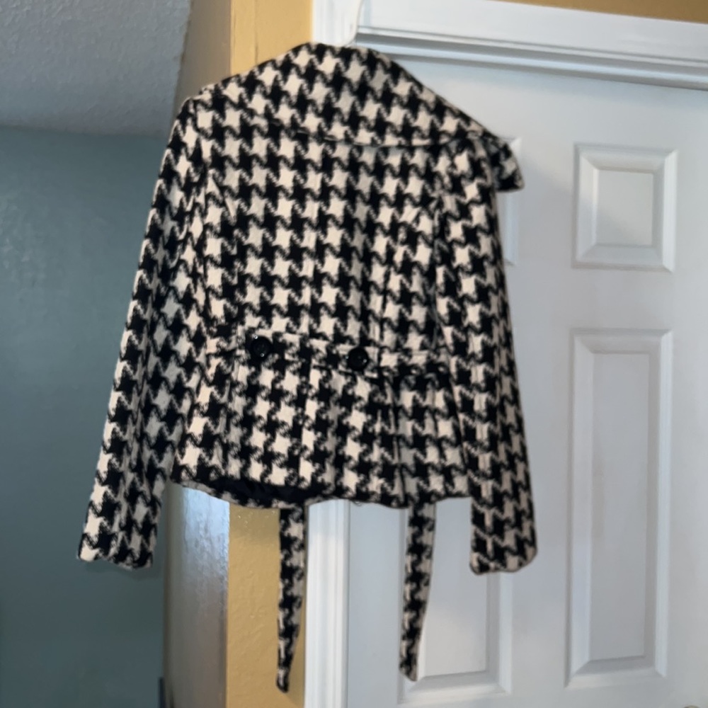 Coat - Picture 5 of 5